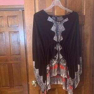 Forever 21 black and white tunic Bohemian print top